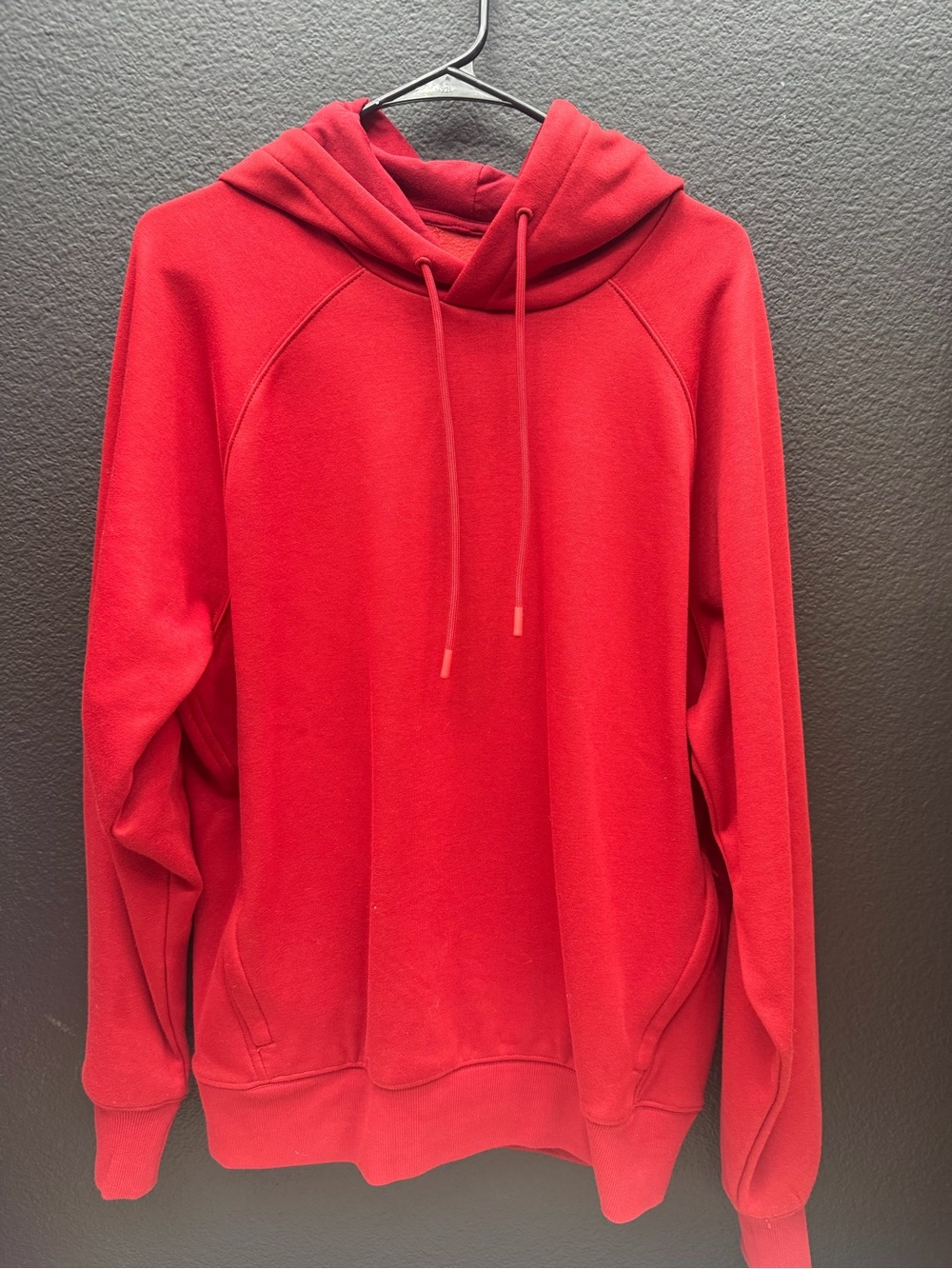 Fabletics Men's Red Hooded Pullover Sweatshirt